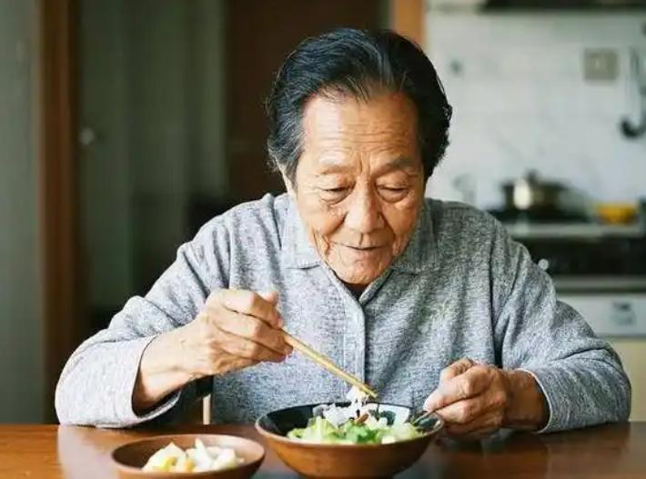 想让大脑越来越灵光，这6类食物要多嚼！越吃大脑越好使