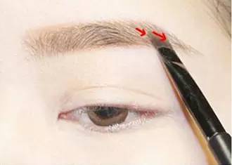 男女修眉全攻略！别以为男生就不用化妆不用整理自己的妆容了~
