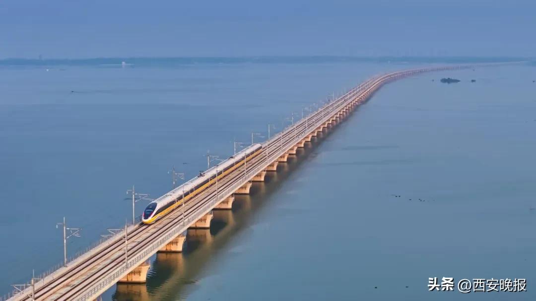 全国铁路2025年1月5日实行新的列车运行图