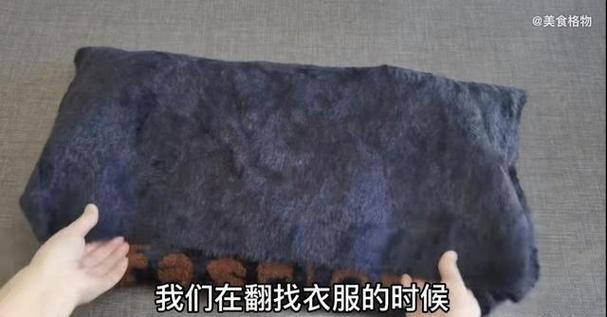 冬天的厚衣服这样收，不回潮，无折痕，省了3个大衣柜！