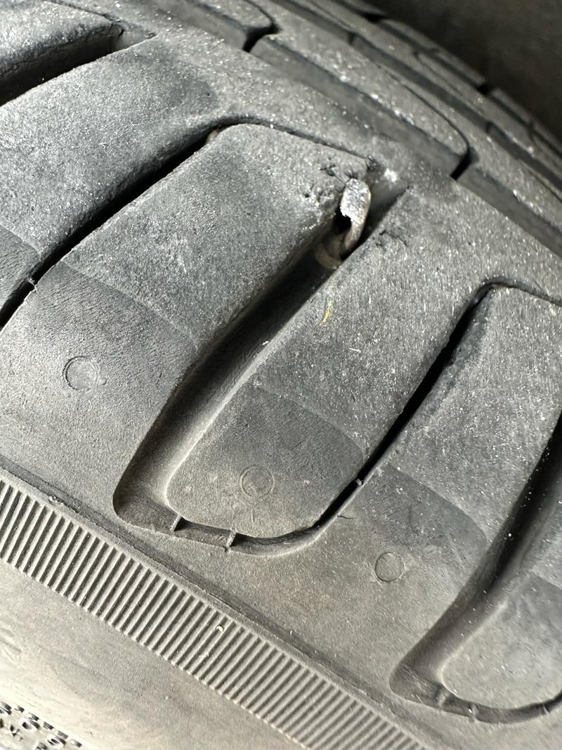 车轮故障仍强行驾驶？零部件脱落险象环生，交通安全需警惕