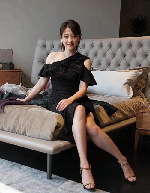 梅婷黑眼圈原因