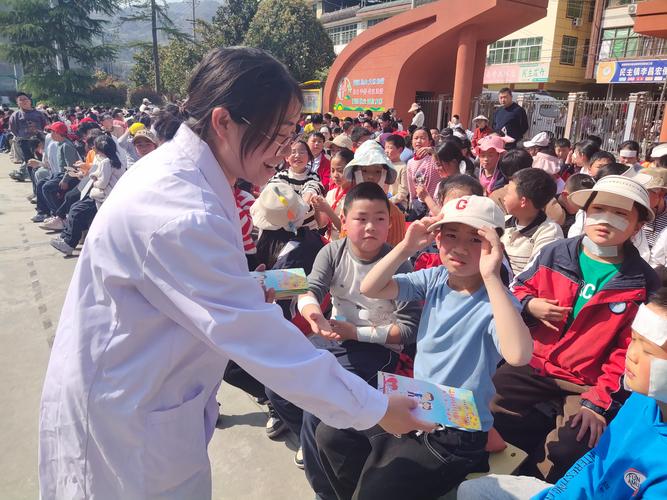医校携手，共筑健康 ——区人民医院走进幼儿园开展春季传染病防治讲座