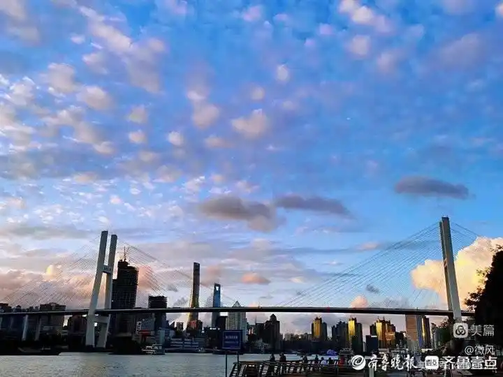 朝霞和晚霞的对话