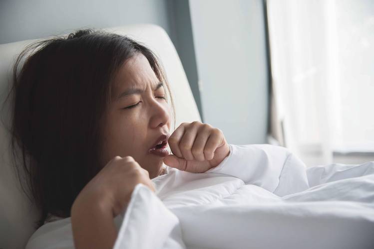 为何总能吐出“白痰”？这说明身体健康出问题了吗？白痰意味着啥
