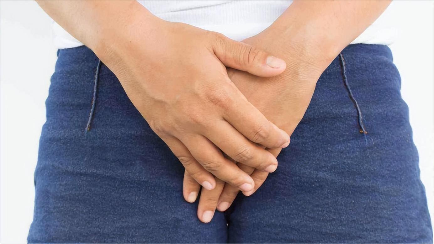 女性内裤出现3种颜色，当心妇科病盯上你！千万别以为只是有点脏