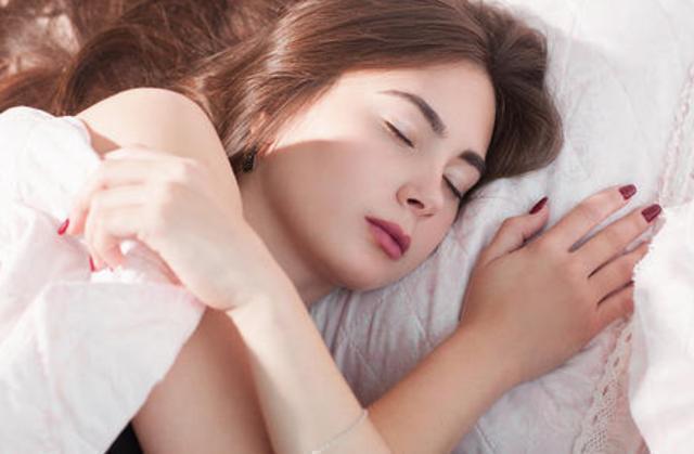 女性“更年期”不要太疼钱，常吃4种食物或可帮你补充雌激素