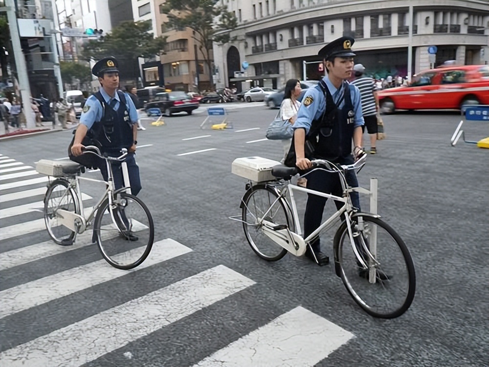 中美日三国平均寿命差距断崖：日本84岁、美国78岁，中国令人意外