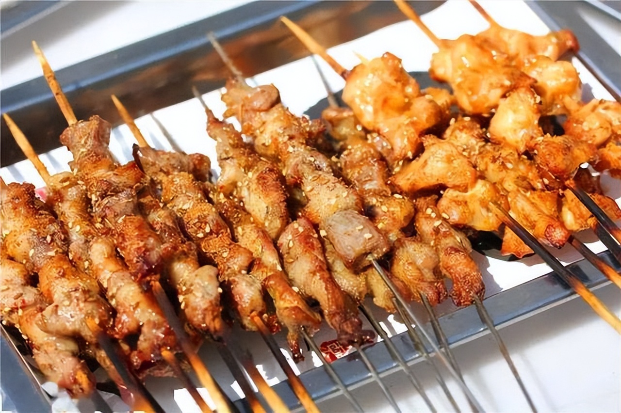 鸡鸭鱼是发物，癌症患者不能吃？真正要少碰的食物，其实是这4种
