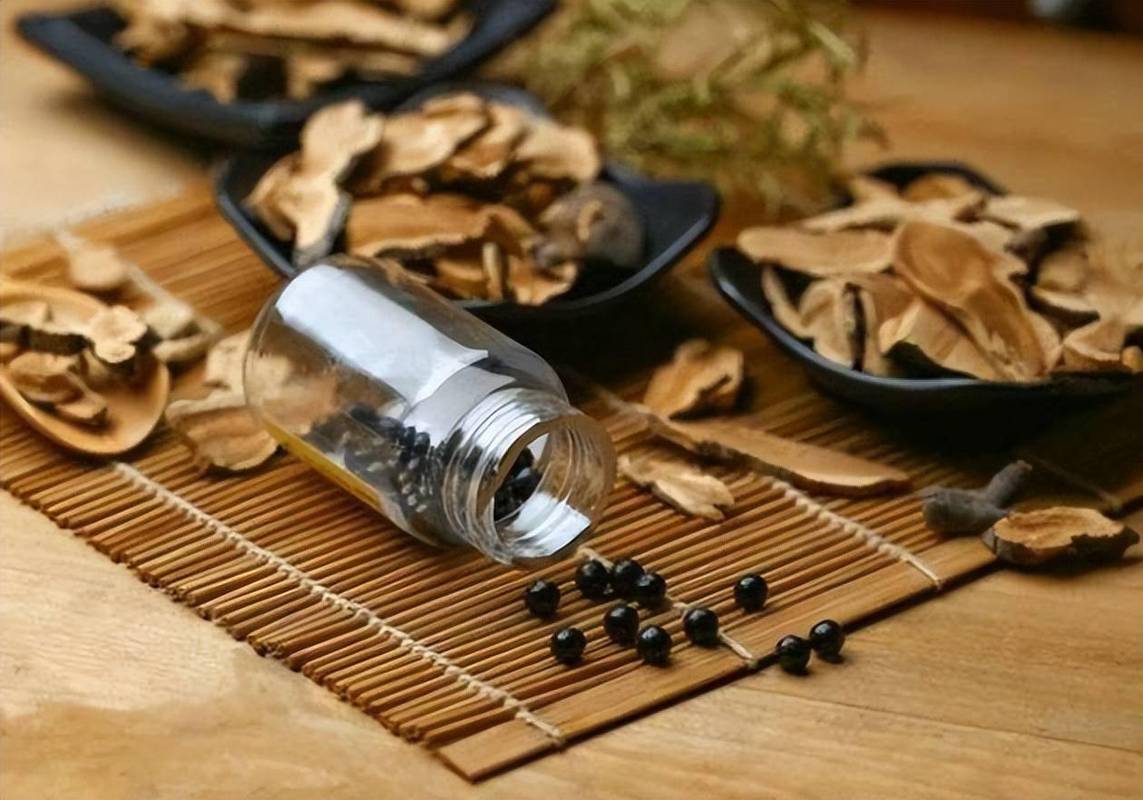 两个月内连续中风，只因没有坚持吃药？遵医嘱服用苏合香丸很重要