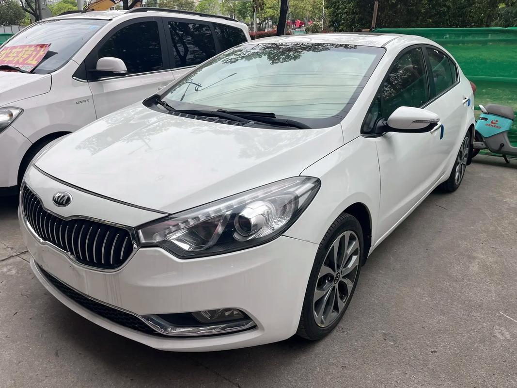 十年车龄起亚 K2 性价比如何？价格优势与车况全解析